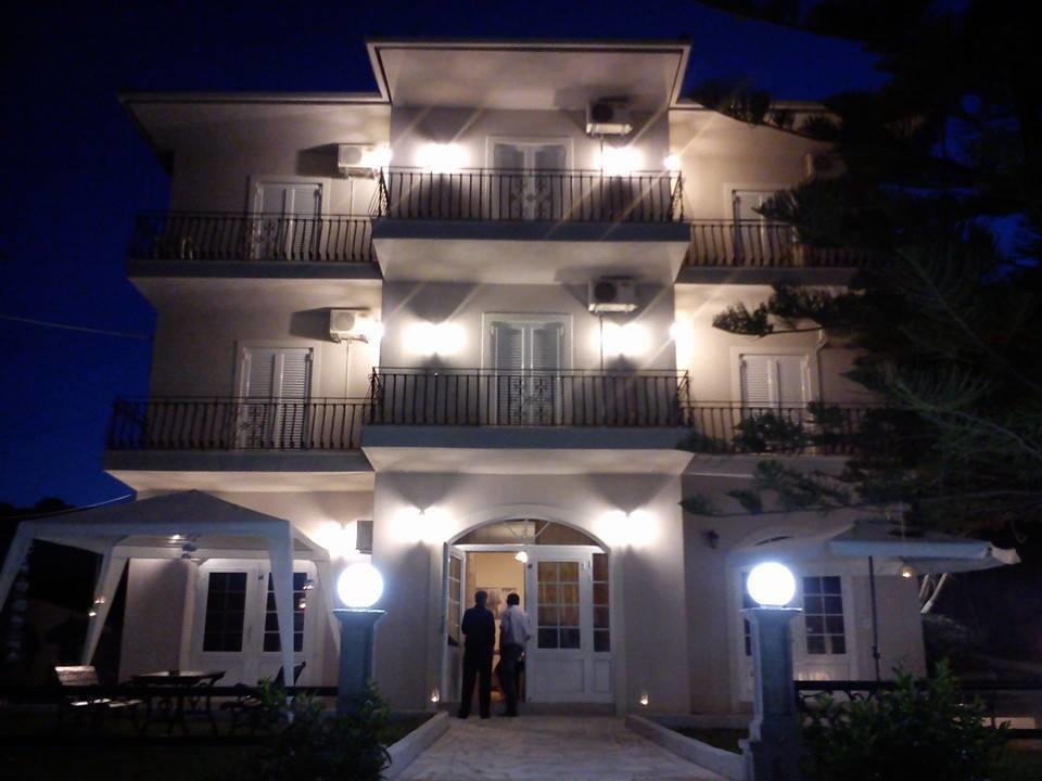 Sea Breeze Apartments Lixouri Exterior photo